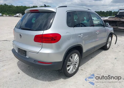 2016 Volkswagen Tiguan R-Line/S/Se/Sel z USA, uszkodzony, nr VIN WVGAV7AXXGW613689